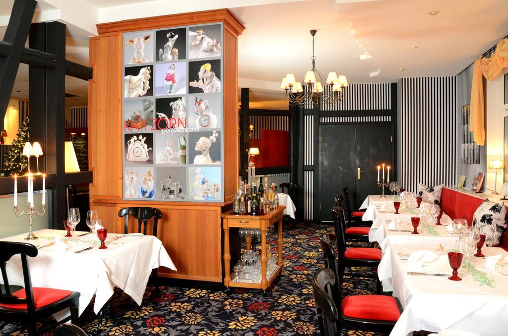 Hotel Schieferhof - Glaslust Нойхаус ам Ренвег Екстериор снимка