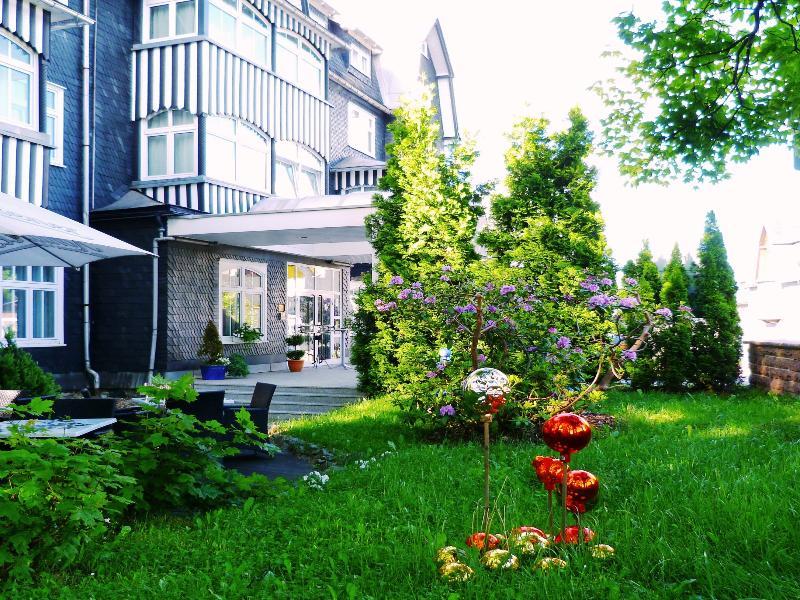 Hotel Schieferhof - Glaslust Нойхаус ам Ренвег Екстериор снимка