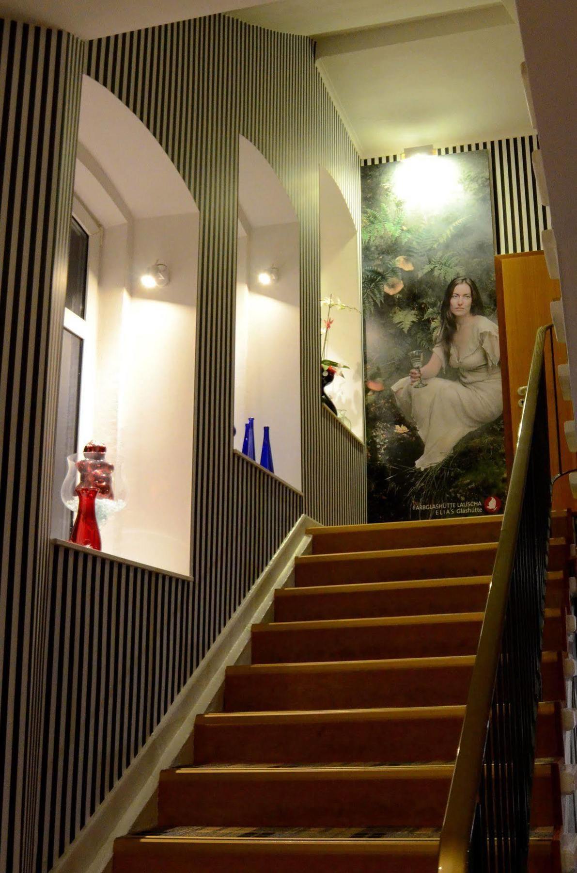 Hotel Schieferhof - Glaslust Нойхаус ам Ренвег Екстериор снимка